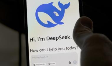 DeepSeek Surpasses ChatGPT